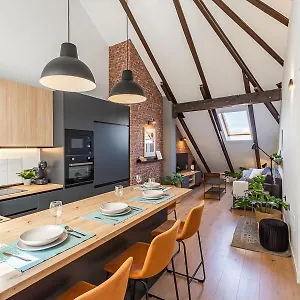 Apartment Homes Penthouse Lazcano 5, Malaga
